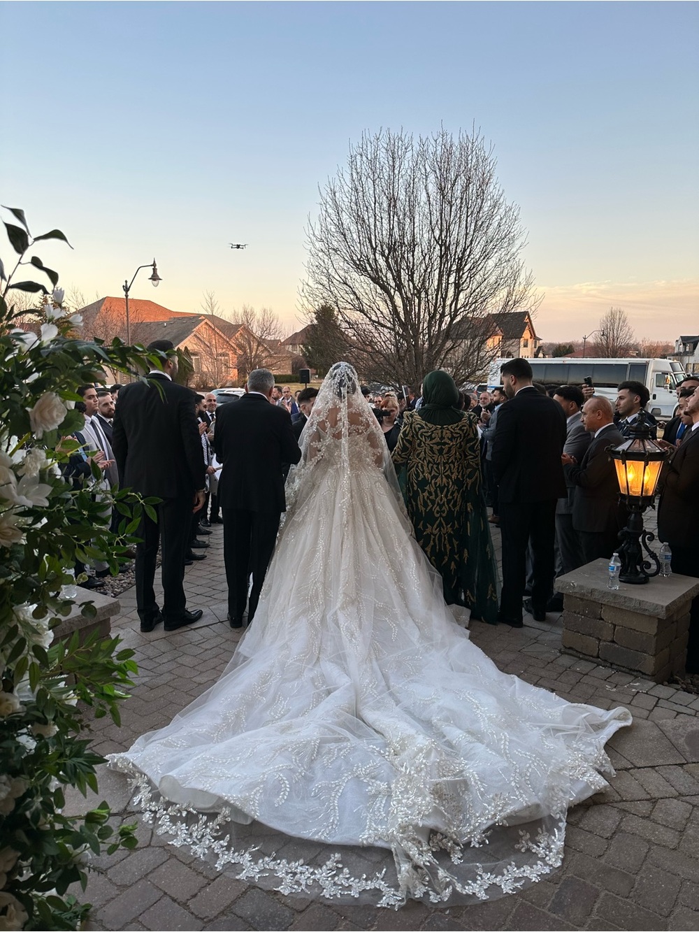 White Luxury Wedding Dress - Strapless, veil included